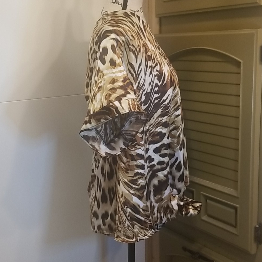 NWT Worthington Leopard Print Tie Front Blouse Medium Animal Print Top - Picture 4 of 8